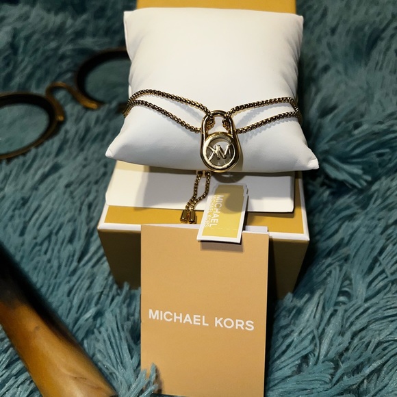 Michael Kors MK Padlock Slider Gold  Bracelet w/ Crystals Accents - Picture 7 of 8